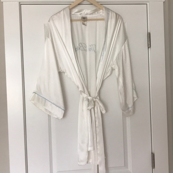 The bride white and blue silky robe L Nordstrom - Picture 2 of 4